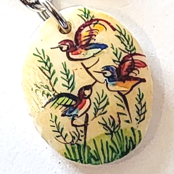 HANDPAINTED BIRD DESIGN EARRINGS - VINTAGE SCREWBACKS - Picture 3 of 8